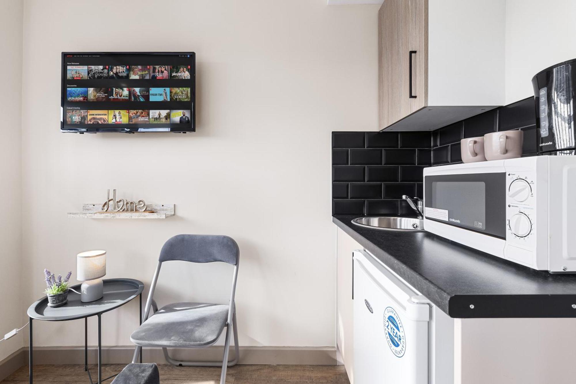 Serviced Ensuite Modern Studio - Sleeps 2 - Near Wembley Stadium - Good Transport Link To Central London - Harrow Ha3 Hatch End Bagian luar foto