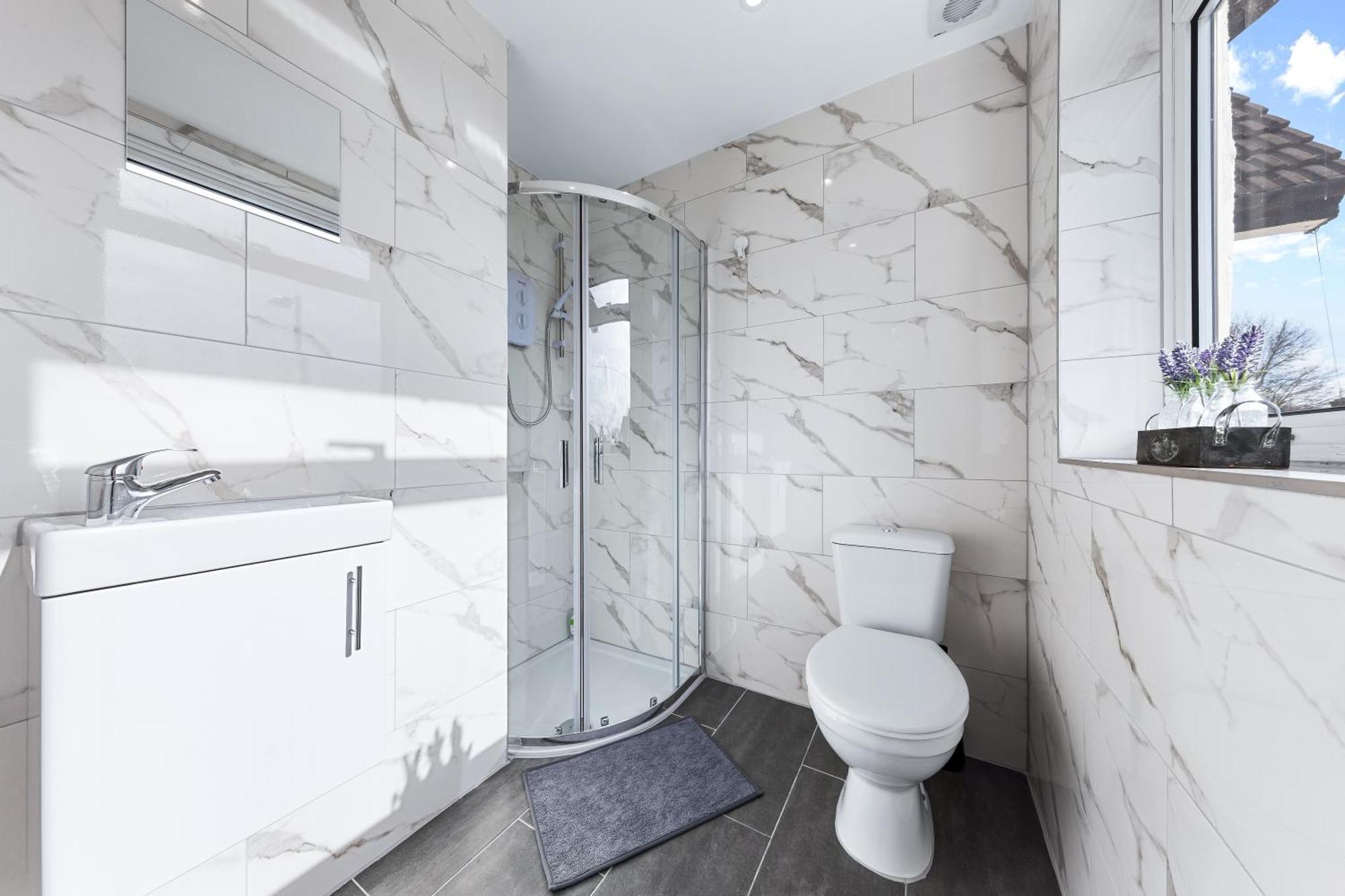 Serviced Ensuite Modern Studio - Sleeps 2 - Near Wembley Stadium - Good Transport Link To Central London - Harrow Ha3 Hatch End Bagian luar foto